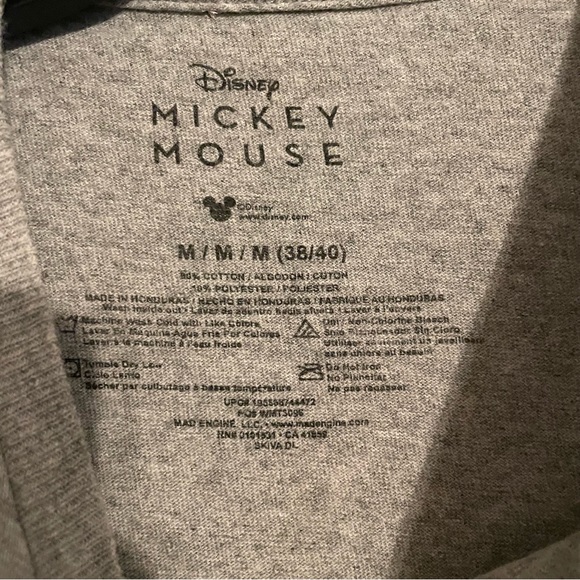 Disney Men's Mickey Mouse Graphic Adult T-Shirt
size M - Picture 3 of 3